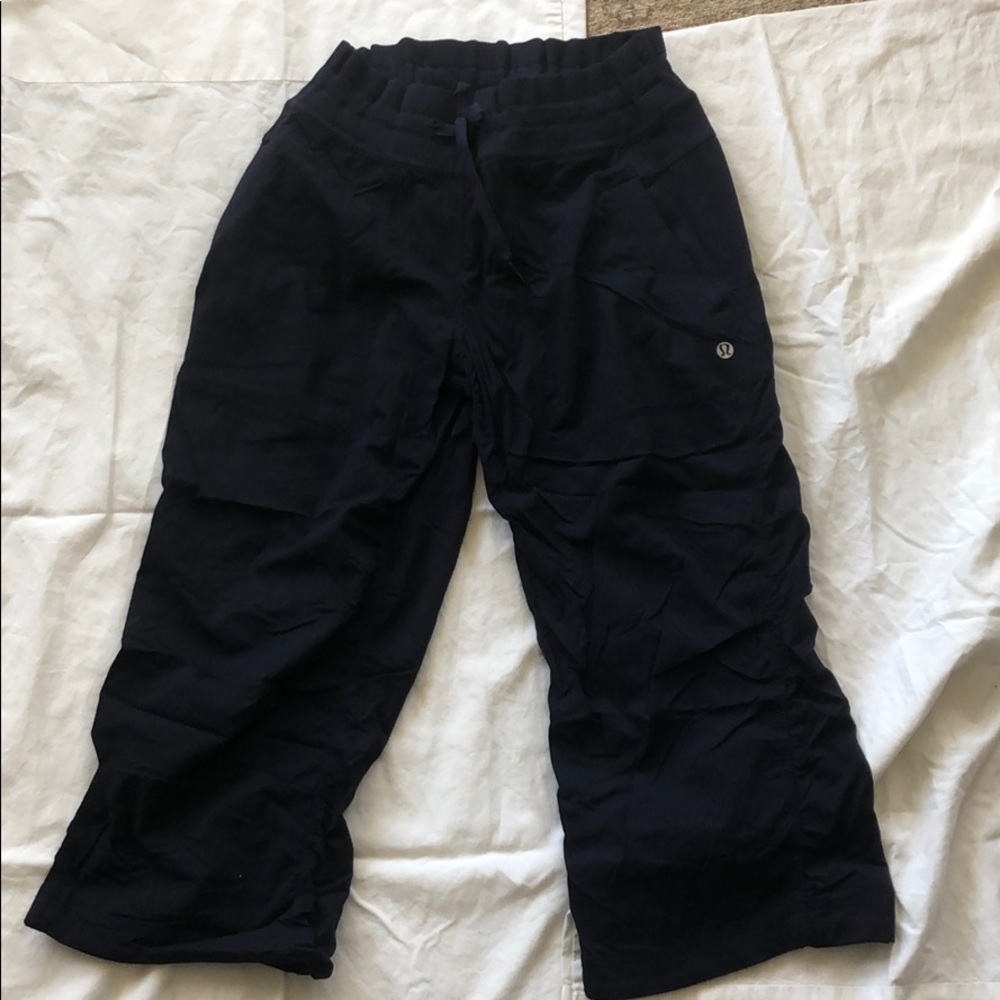 Cropped Lulu pants, great condition